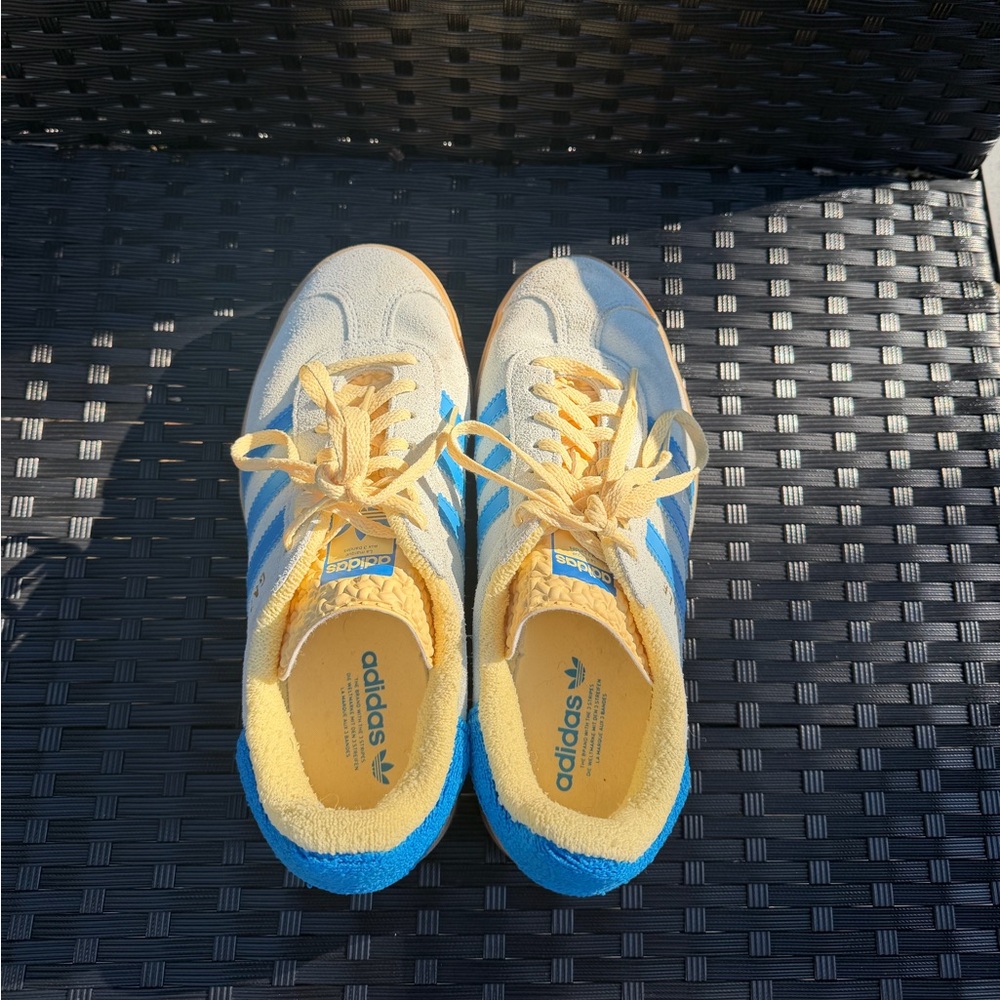 adidas women’s platform sambas Sneakers